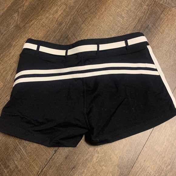 Bebe sport booty shorts - Picture 3 of 3